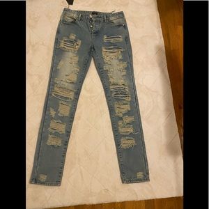 BOO APPLIQUÉ JEANS
